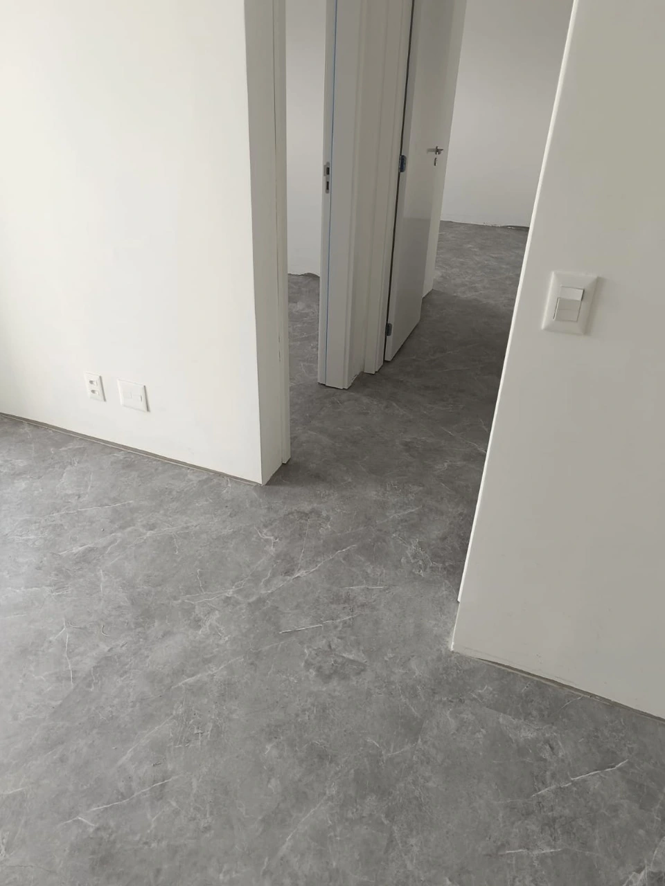 Piso laminado em quarto